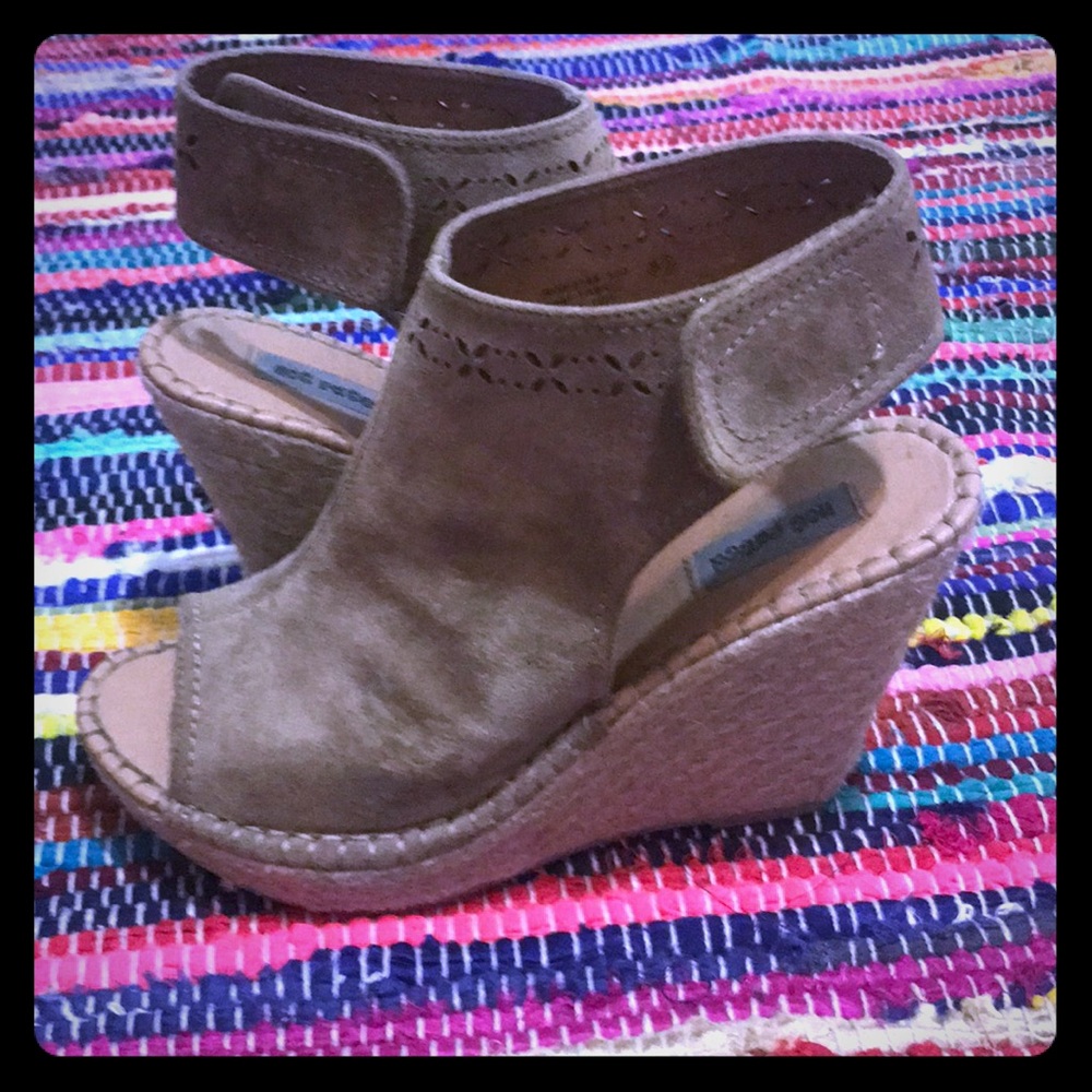 Wedge shoe 8
